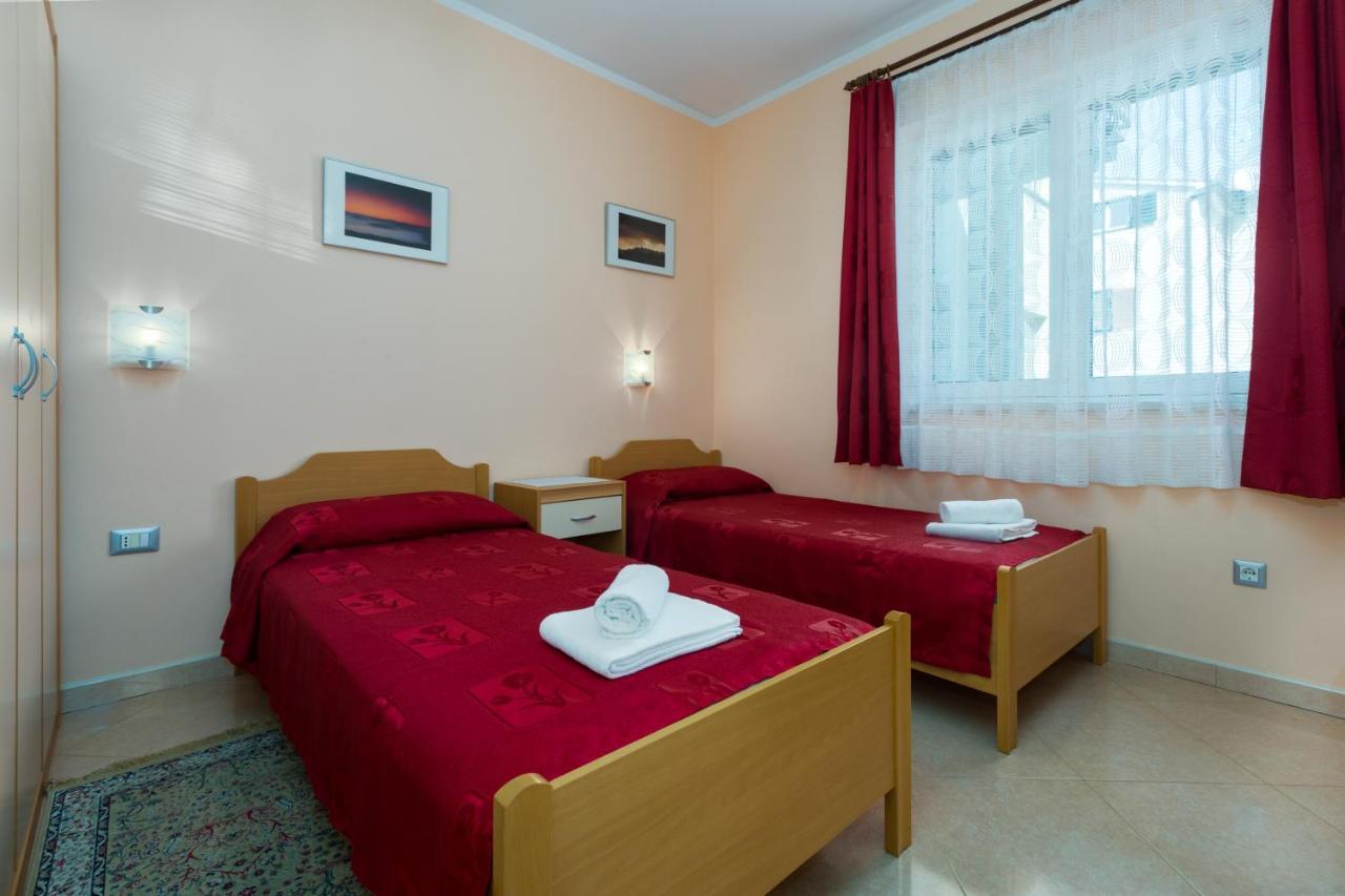 Apartments Maria 포레치 외부 사진